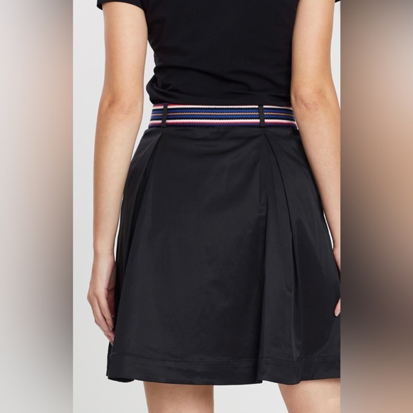 Moschino Love Pleated Navy Skirt. Never Worn. - Picture 4 of 6